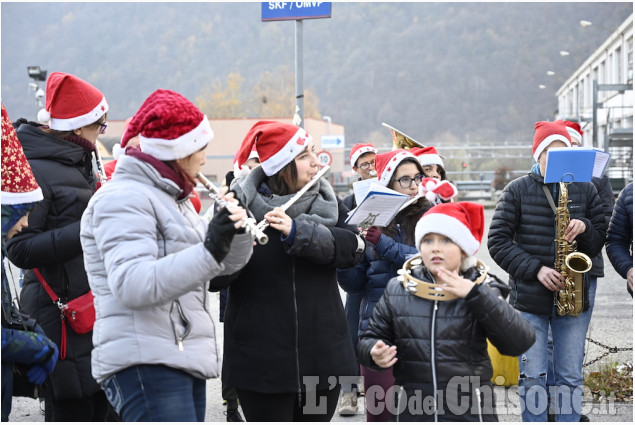 Villar Perosa: Oltre il solito Natale, &quot;babbi&quot; in anteprima