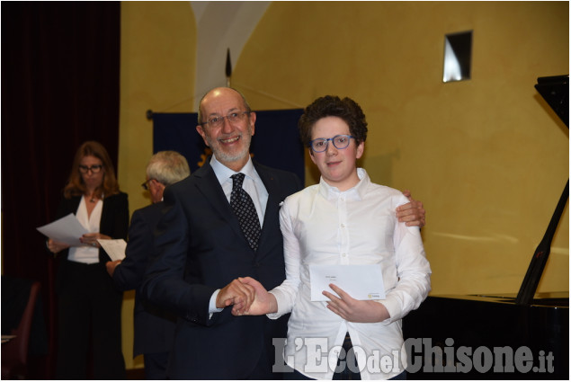 all'Accademia di Musica di Pinerolo, la consegna delle borse di studio del Rotary Club Pinerolo All'Accademia di Musica di Pinerolo, la consegna delle borse di studio del Rotary Club Pinerolo