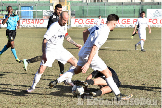 Calcio Eccellenza: Pinerolo vince ancora, Bussoleno ko