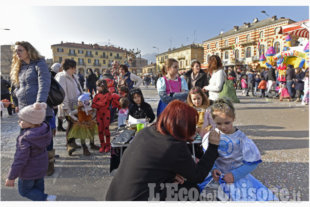 Luserna: Carnevale in piazza