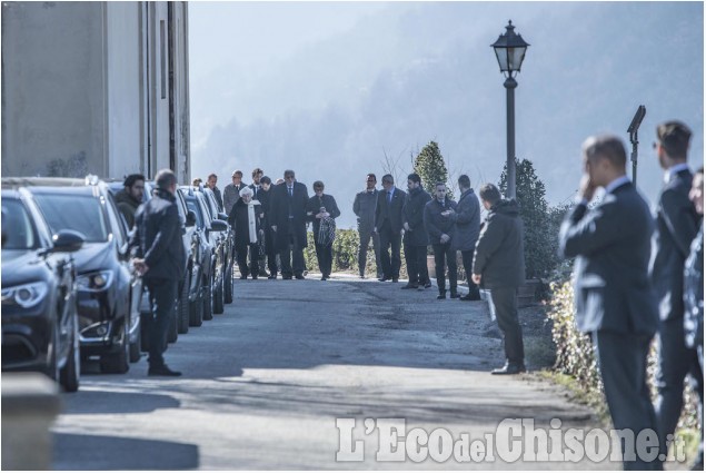 Villar Perosa: le fotografie dell'ultimo saluto a Marella Caracciolo Agnelli