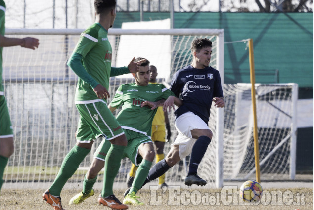 Calcio Eccellenza: finisce 1-1 il derby tra Moretta e Pinerolo.