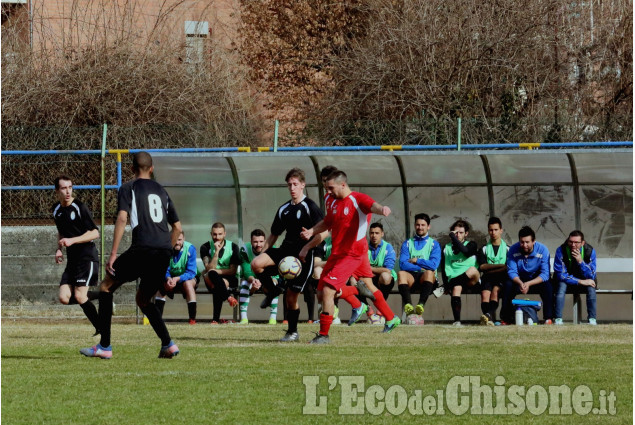 Calcio Prima categoria: Villar beffato dalla capolista Carignano 