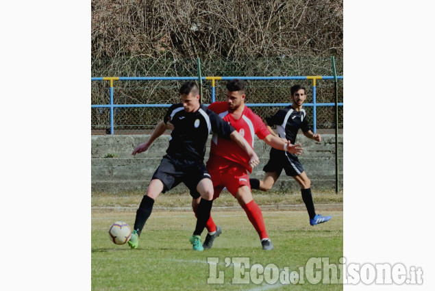 Calcio Prima categoria: Villar beffato dalla capolista Carignano 