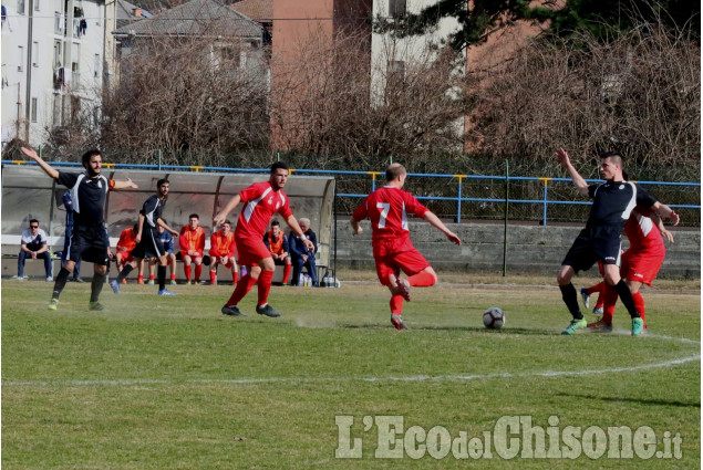 Calcio Prima categoria: Villar beffato dalla capolista Carignano 