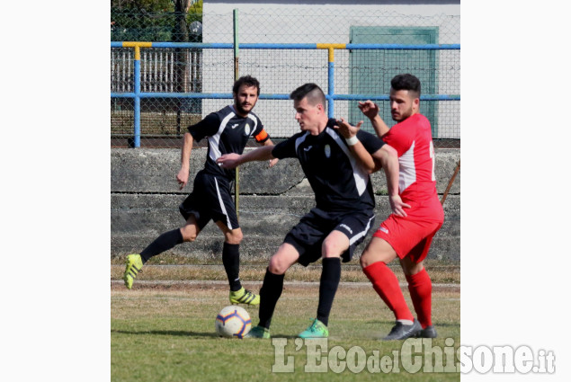 Calcio Prima categoria: Villar beffato dalla capolista Carignano 