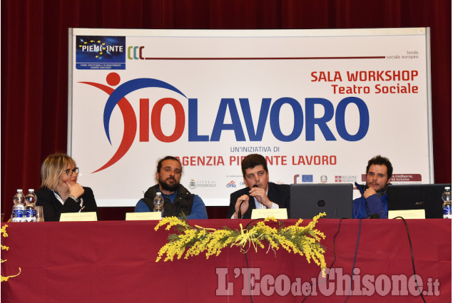 Pinerolo: &quot;IoLavoro&quot;, inaugurata questa mattina negli spazi del Teatro sociale, 