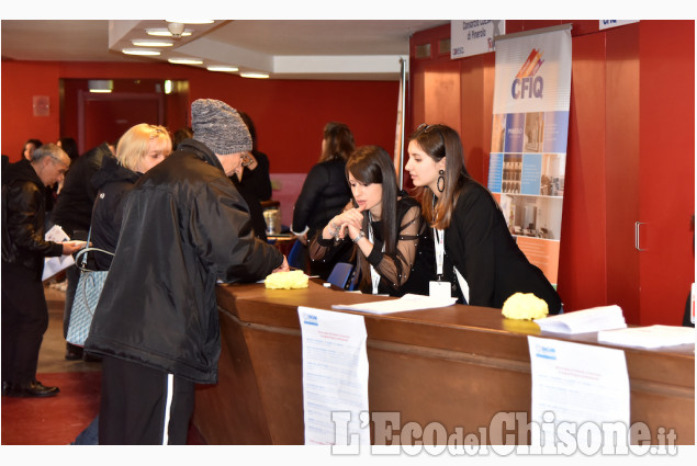 Pinerolo: &quot;IoLavoro&quot;, inaugurata questa mattina negli spazi del Teatro sociale, 