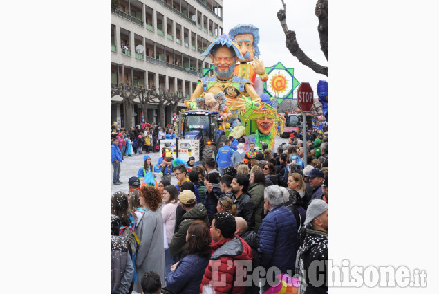 Barge: Carnevale in paese