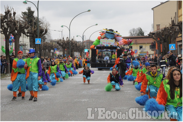 Barge: Carnevale in paese