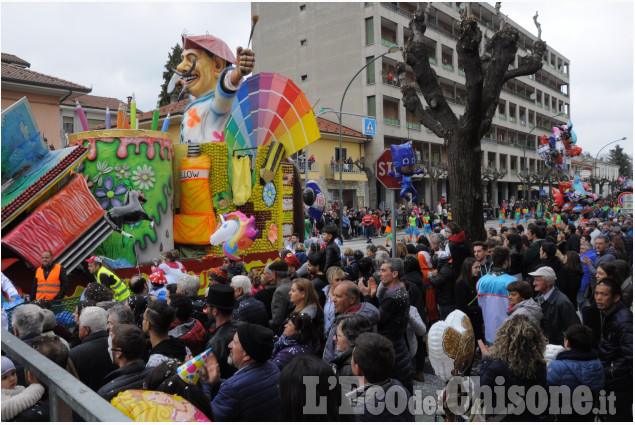 Barge: Carnevale in paese