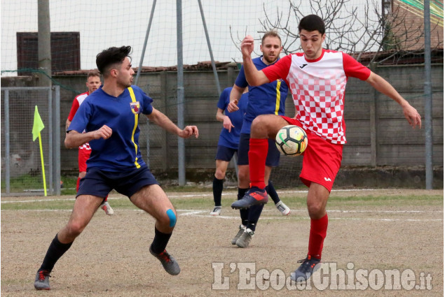 Calcio Prima categoria: Nichelino Hesperia batte e aggancia San Secondo