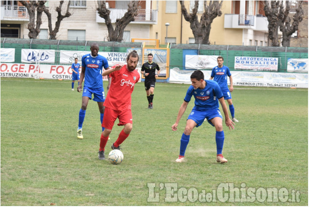 Calcio Eccellenza: Pinerolo ferma la capolista Fossano