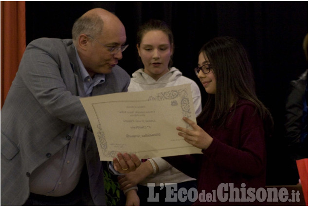 Moretta . cerimonia di premiazione  : concorso letterario &quot;Il filo delle parole&quot; in Cascina San Giovanni. 