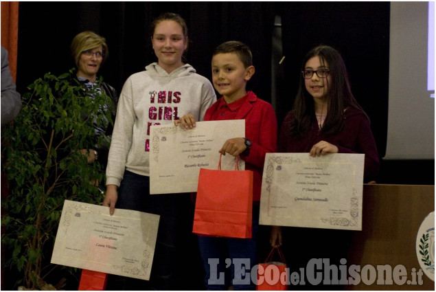 Moretta . cerimonia di premiazione  : concorso letterario &quot;Il filo delle parole&quot; in Cascina San Giovanni. 