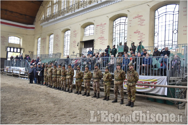 Pinerolo: La Fanfara della Brigata Alpina alla Cavalerizza