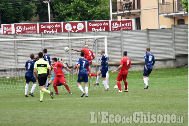 Calcio Eccellenza,  Pinerolo e Chisola 