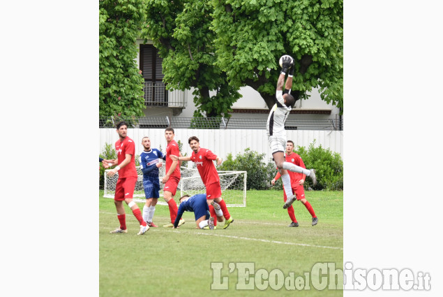 Calcio Eccellenza,  Pinerolo e Chisola 