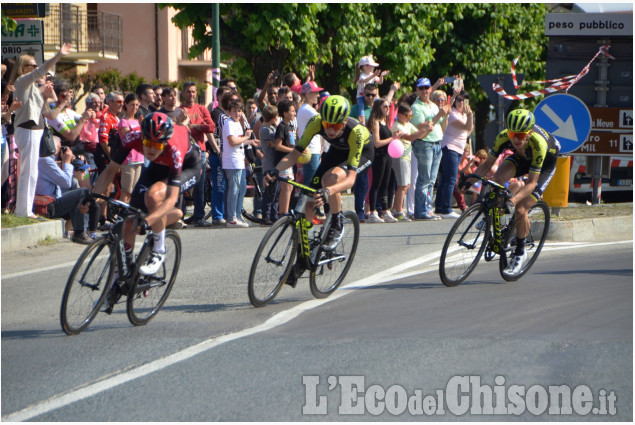 Il passaggio del Giro d&#039;Italia a Bagnolo (tappa Cuneo-Pinerolo)