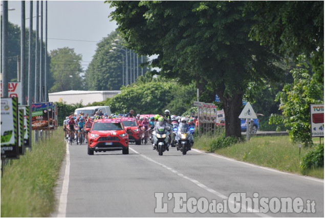 Giro d&#039;Italia 2019: la partenza della tappa Pinerolo-Ceresole Reale