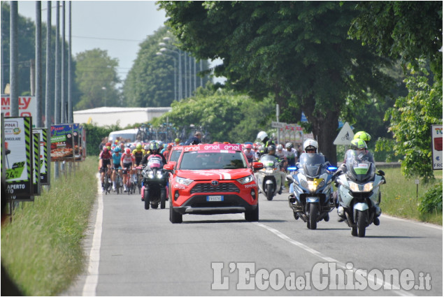 Giro d&#039;Italia 2019: la partenza della tappa Pinerolo-Ceresole Reale