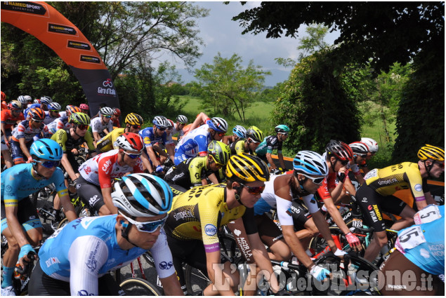 Giro d'Italia 2019: la partenza delal tappa Pinerolo-Ceresole Reale Giro d'Italia 2019: la partenza della tappa Pinerolo-Ceresole Reale