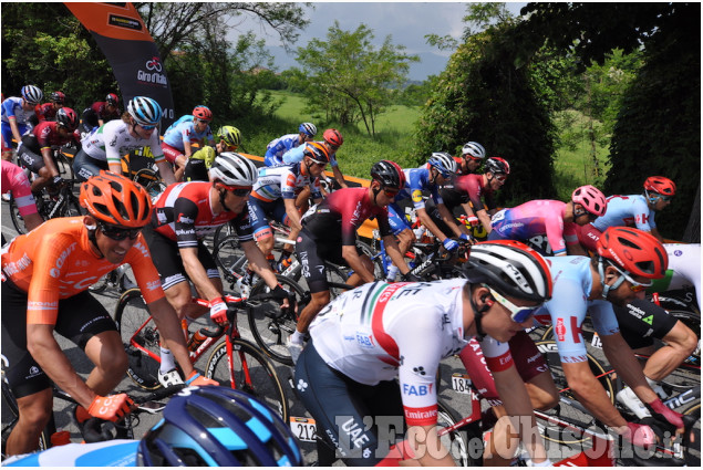 Giro d'Italia 2019: la partenza delal tappa Pinerolo-Ceresole Reale Giro d'Italia 2019: la partenza della tappa Pinerolo-Ceresole Reale