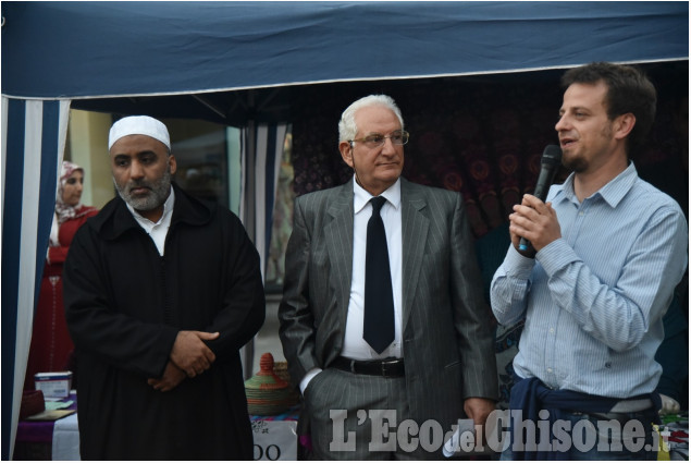 Pinerolo, Iftar in piazza: la comunità islamica si apre alla città