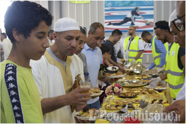 Fine Ramadan: immagini della celebrazione al Palacurling