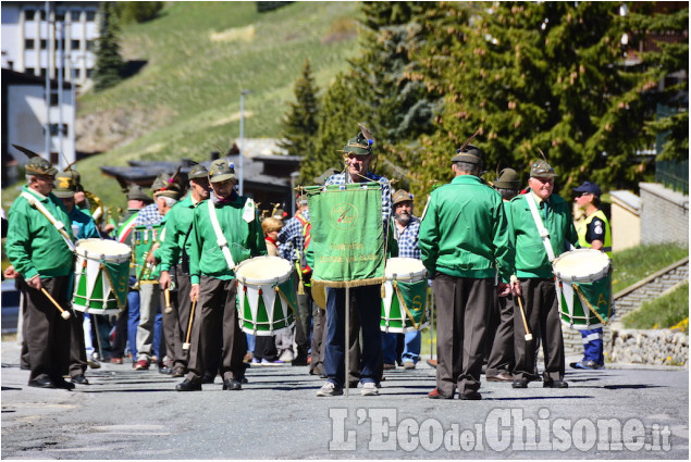 Alpini in marcia da Pragelato a Sestriere