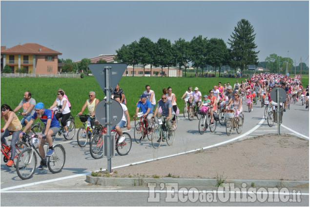 Cavour: Per i 40 anni la pedalata in rosa