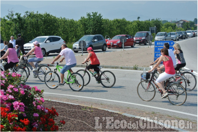 Cavour: Per i 40 anni la pedalata in rosa