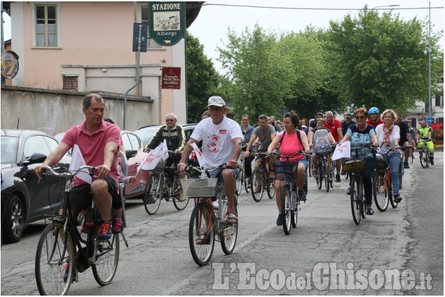 Piobesi: una partecipata pedalata Avis con le famiglie