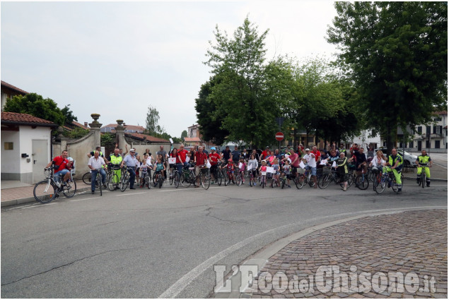 Piobesi: una partecipata pedalata Avis con le famiglie