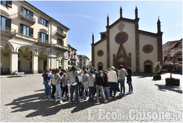 Pinerolo: a spasso tra le vie della città vecchia