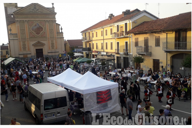 Castagnole: un pienone alla rievocazione storica e festa delle Pro Loco