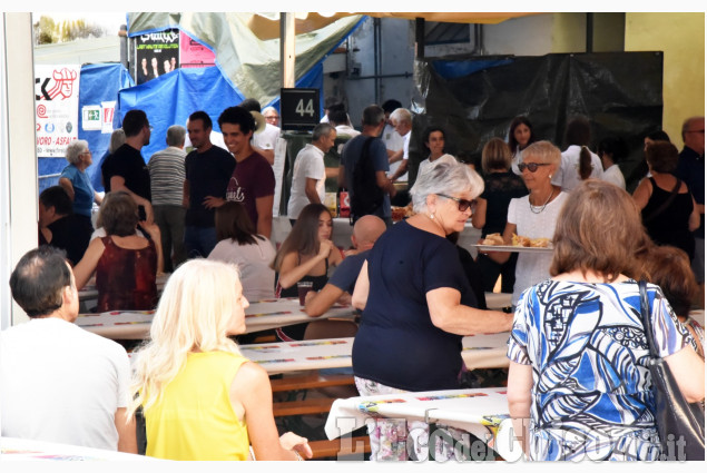 Osasco: Pizza e paella in piazza