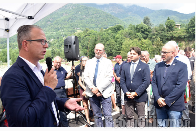 Torre Pellice: taglio del nasto al nuovo ponte Bertenga