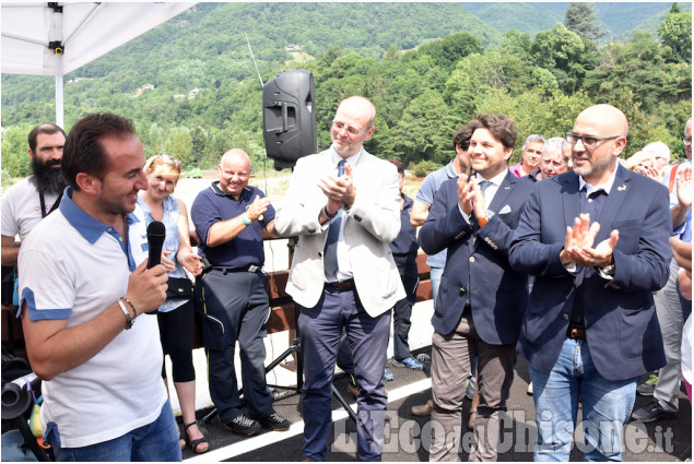 Torre Pellice: taglio del nasto al nuovo ponte Bertenga