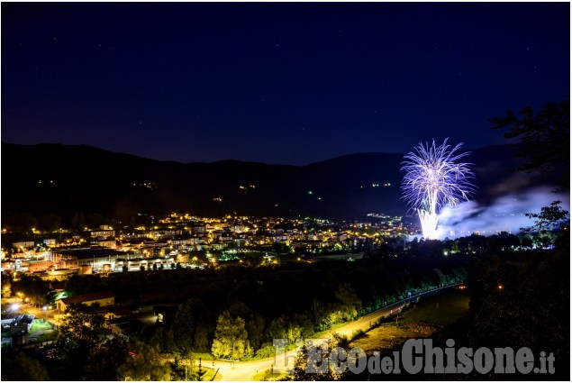 Villar Perosa: la magia dei fuochi d&#039;artificio