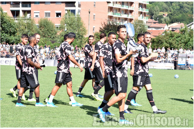 Calcio la Juventus a Villar Perosa