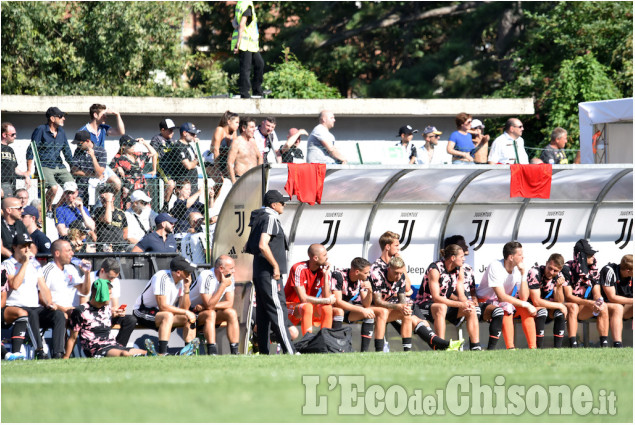 Calcio la Juventus a Villar Perosa