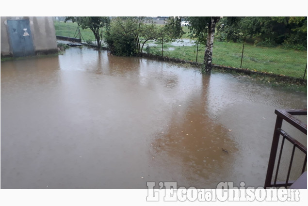 Un fiume in mezzo alle strade della valle Infernotto 