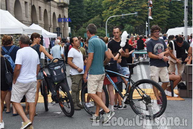 Pinerolo, musica e shopping