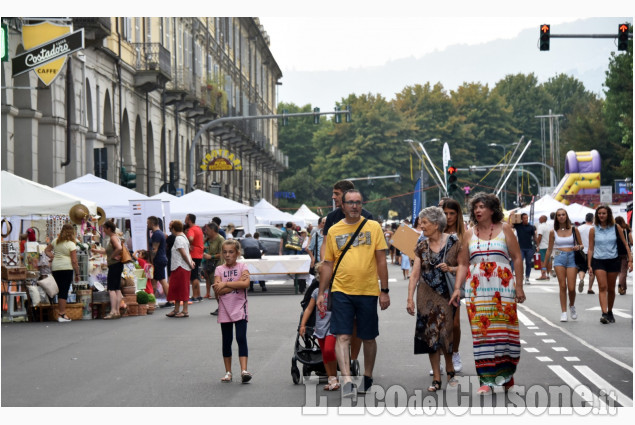 Pinerolo, musica e shopping