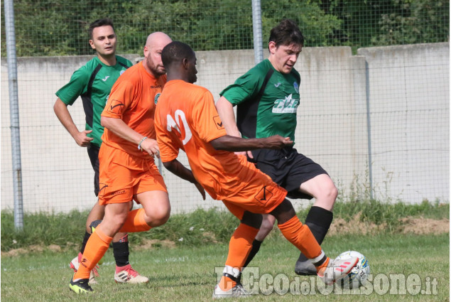 Calcio Seconda categoria: derby targato Atletico Volvera 