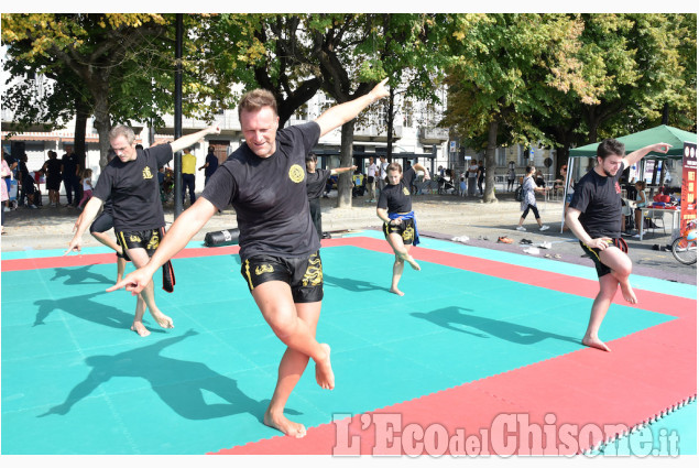 Pinerolo ,in piazza &quot;Porte aperte allo sport&quot;