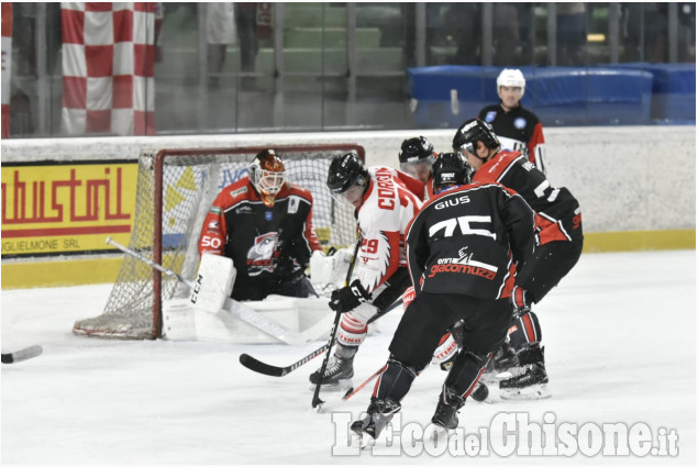 Le prime immagini della attesa serata dì hockey ghiaccio a Torre