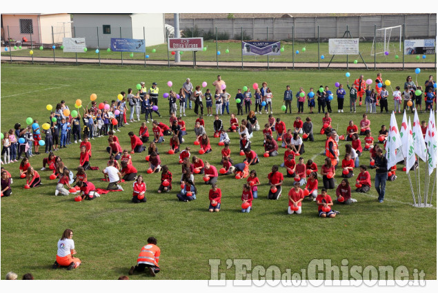 None: 500 giovani studenti al flash-mob sul primo soccorso