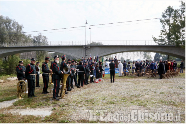 Cardè, inaugurazione targa al ponte